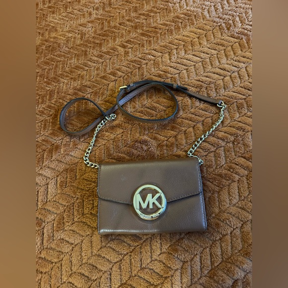 Michael Kors Handbags - Michael Kors Tan Crossbody Bag with Chain Strap